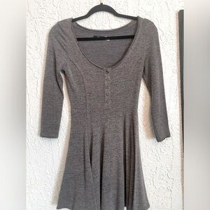 Grey form fitting long sleeve dress size small